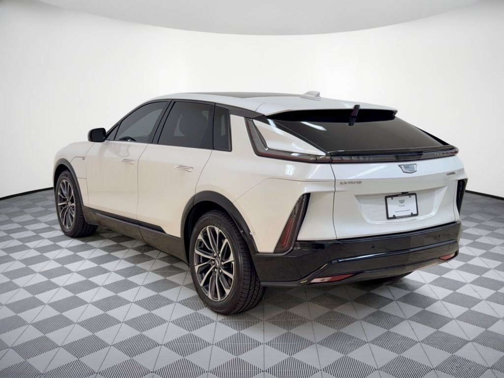 Certified 2024 Cadillac Lyriq Sport w/ LPO, Floor Liner Package AWD/4WD image 3
