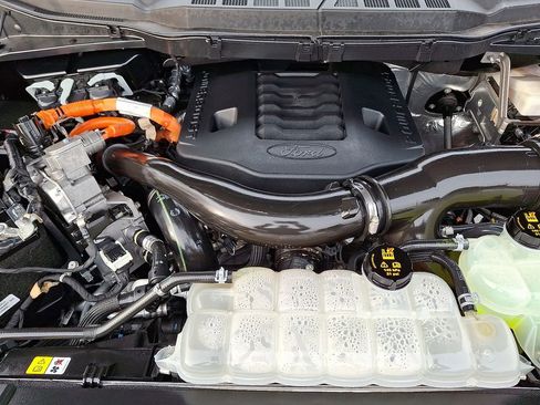 Used 2022 Ford F150 XLT w/ Equipment Group 302A High image 26