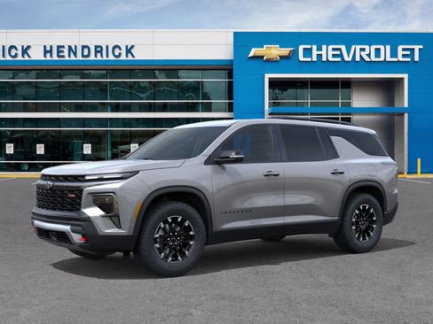 New 2026 Chevrolet Traverse Z71 w/ Enhanced Driving Package image 3