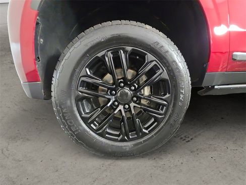 Used 2022 GMC Yukon SLT w/ SLT Premium Package image 14