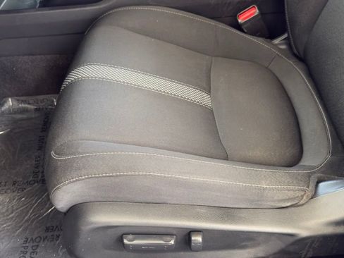 Used 2019 Honda Civic EX image 5