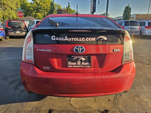 Used 2013 Toyota Prius Three w/ Solar Roof Pkg FWD image 10