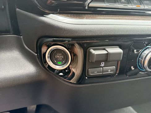 New 2026 GMC Sierra 1500 Elevation AWD/4WD image 17