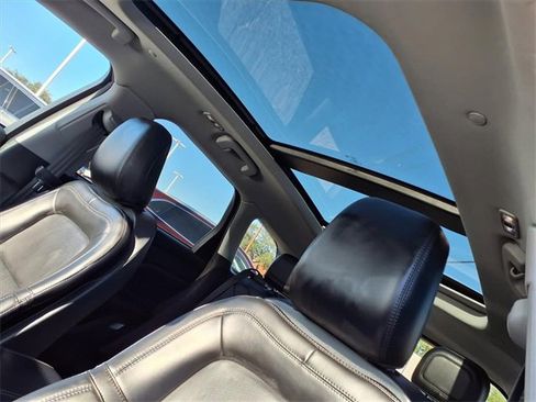 Used 2021 Lincoln Corsair FWD w/ Premium Package image 7