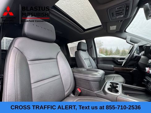 Used 2021 GMC Sierra 2500 Denali w/ Denali Ultimate Package image 17