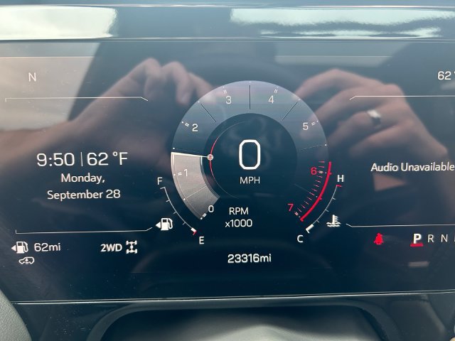 Used 2025 GMC Yukon Denali Ultimate w/ LPO, Illumination Package AWD/4WD image 25