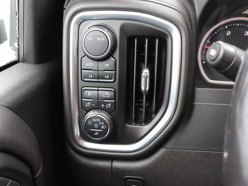 Used 2022 Chevrolet Silverado 3500 High Country w/ Safety Package II image 7