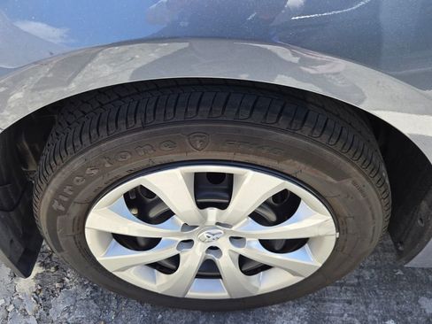 Used 2025 Toyota Corolla LE image 6