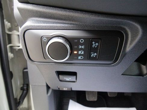 New 2025 Ford Bronco 4-Door image 17