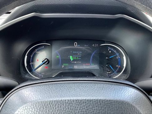 Used 2024 Toyota RAV4 LE AWD/4WD image 17