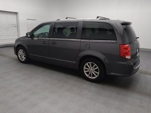 Used 2018 Dodge Grand Caravan SXT FWD image 3