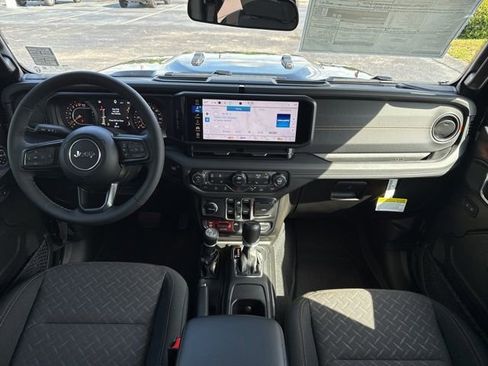 New 2026 Jeep Gladiator Mojave AWD/4WD image 25