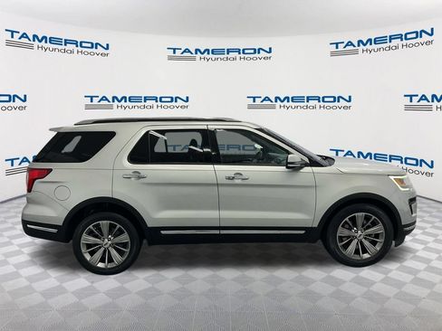 Used 2018 Ford Explorer Limited FWD image 6