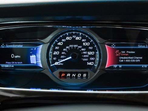 Used 2019 Ford Taurus Limited image 17