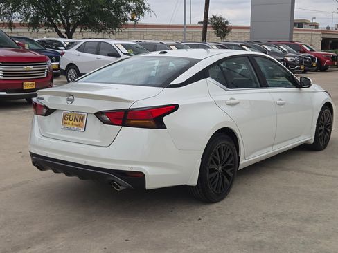 New 2026 Nissan Altima 2.5 SV FWD image 3