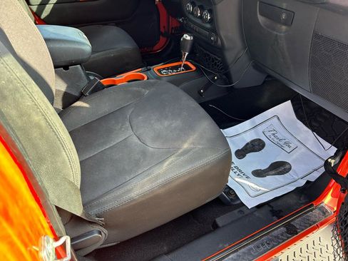 Used 2015 Jeep Wrangler Unlimited Sport w/ Quick Order Package 24S image 12