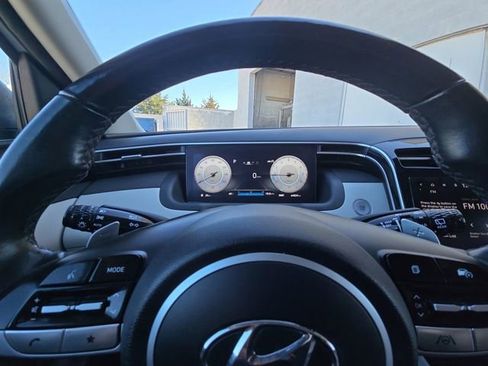 Used 2023 Hyundai Tucson Limited image 25
