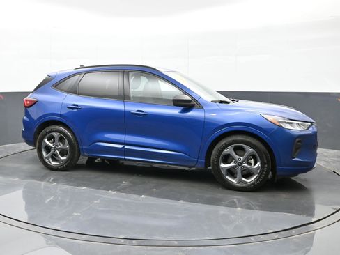 Used 2023 Ford Escape ST-Line image 5