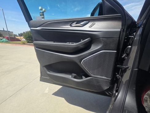 New 2026 Jeep Grand Cherokee L Limited AWD/4WD image 13
