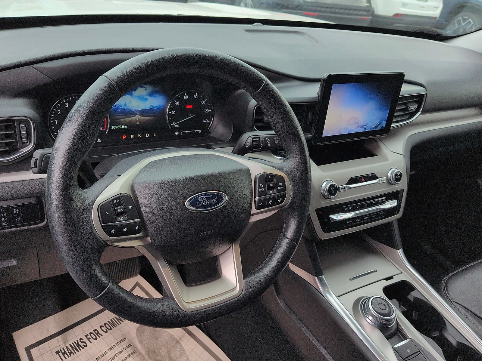 Used 2023 Ford Explorer XLT w/ Equipment Group 202A AWD/4WD image 12