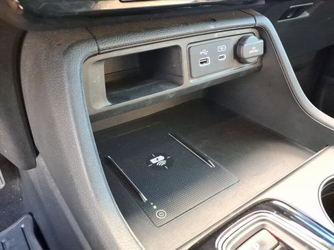 Used 2023 Honda Pilot TrailSport image 15