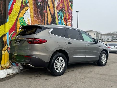 Used 2018 Buick Enclave Essence image 13