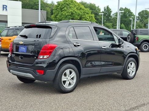 Used 2019 Chevrolet Trax LT w/ LT Convenience Package AWD/4WD image 10