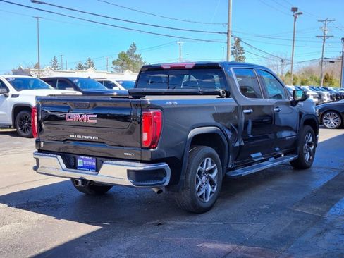 Used 2023 GMC Sierra 1500 SLT w/ SLT Premium Package AWD/4WD image 5