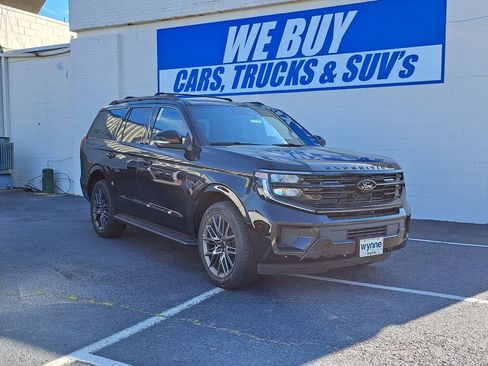 New 2026 Ford Expedition Platinum AWD/4WD image 1