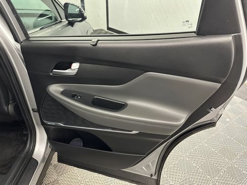 Used 2022 Hyundai Santa Fe SEL w/ Convenience + Premium Package FWD image 17