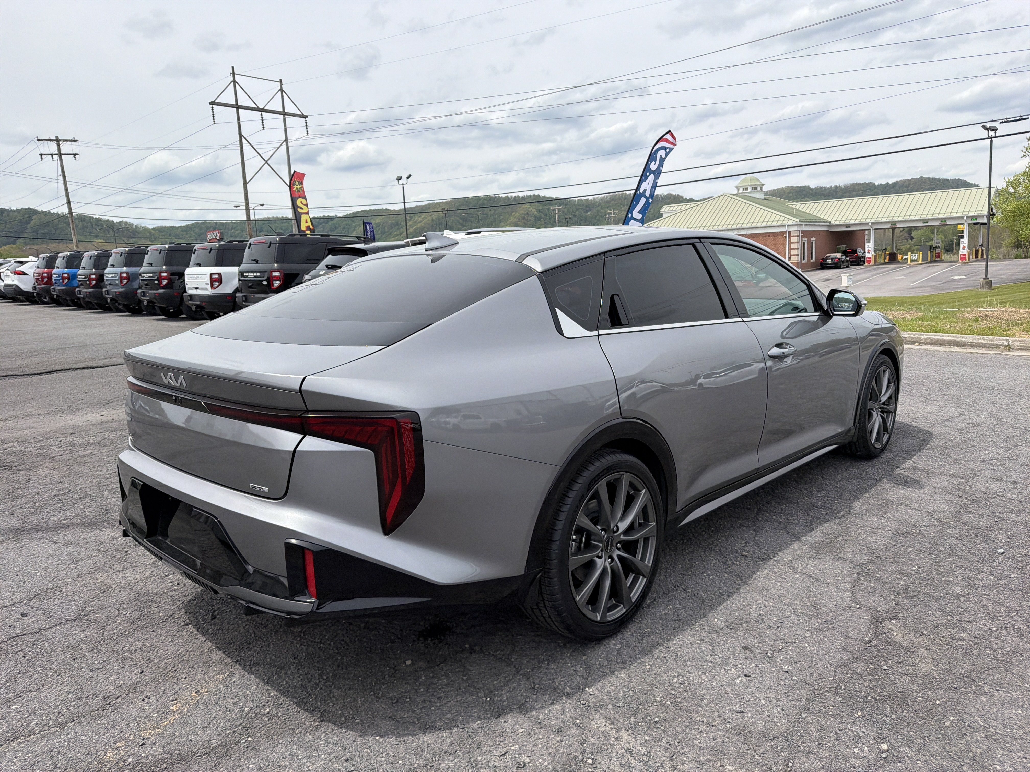 Used 2025 Kia K4 GT-Line w/ GT-Line Sunroof Package FWD image 6