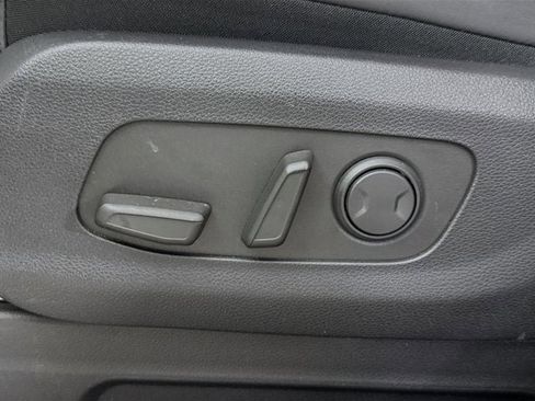 Certified 2024 Kia Carnival LX image 18