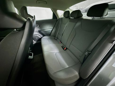 Used 2025 Kia K4 LXS image 26