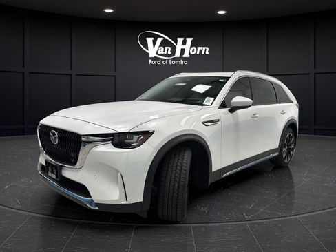 Used 2024 MAZDA CX-90 Plug-In Hybrid w/ Premium Plus AWD/4WD image 3