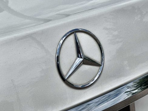 Used 2019 Mercedes-Benz S 560 Sedan image 16