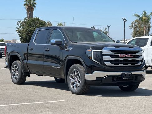 New 2025 GMC Sierra 1500 SLE image 7