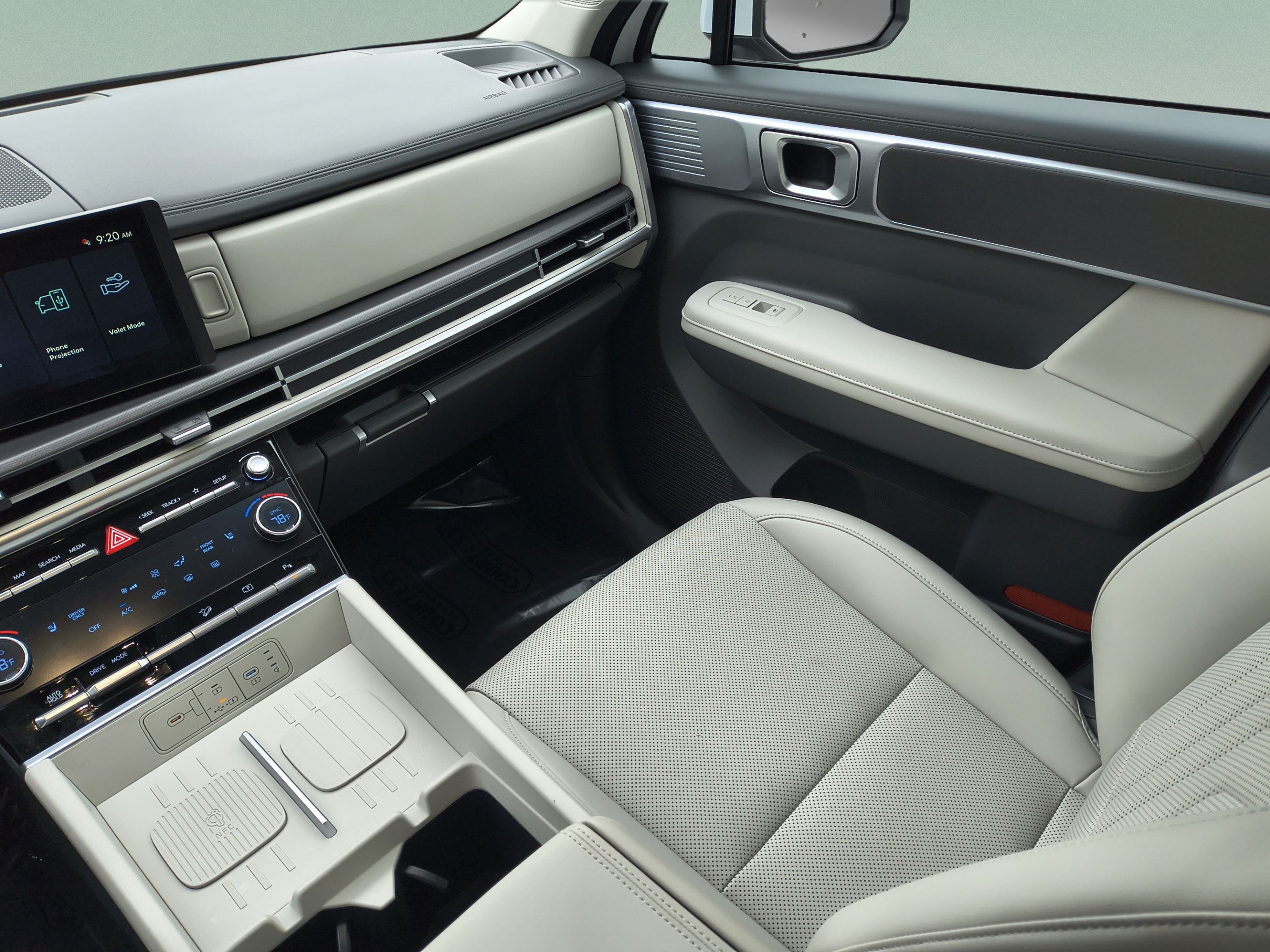 Used 2026 Hyundai Santa Fe SEL FWD image 14