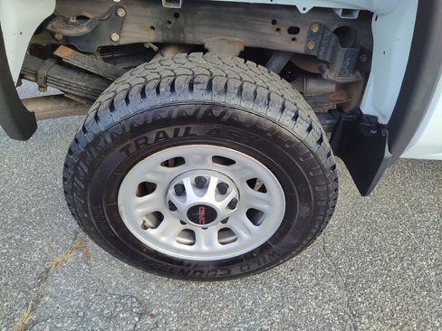 Used 2017 GMC Sierra 3500 2WD Regular Cab image 19