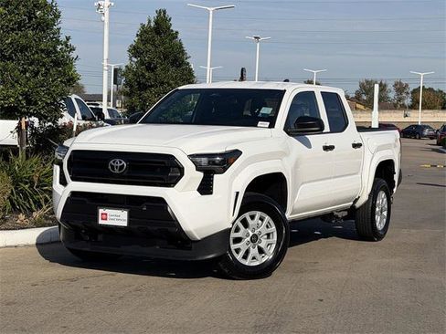 Certified 2025 Toyota Tacoma SR image 2