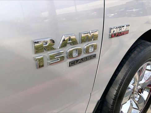 Used 2019 RAM 1500 Lone Star image 9