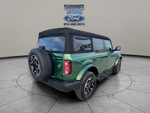 Used 2024 Ford Bronco Outer Banks image 5