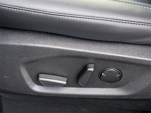 Certified 2024 Ford Edge SEL w/ Convenience Package image 7