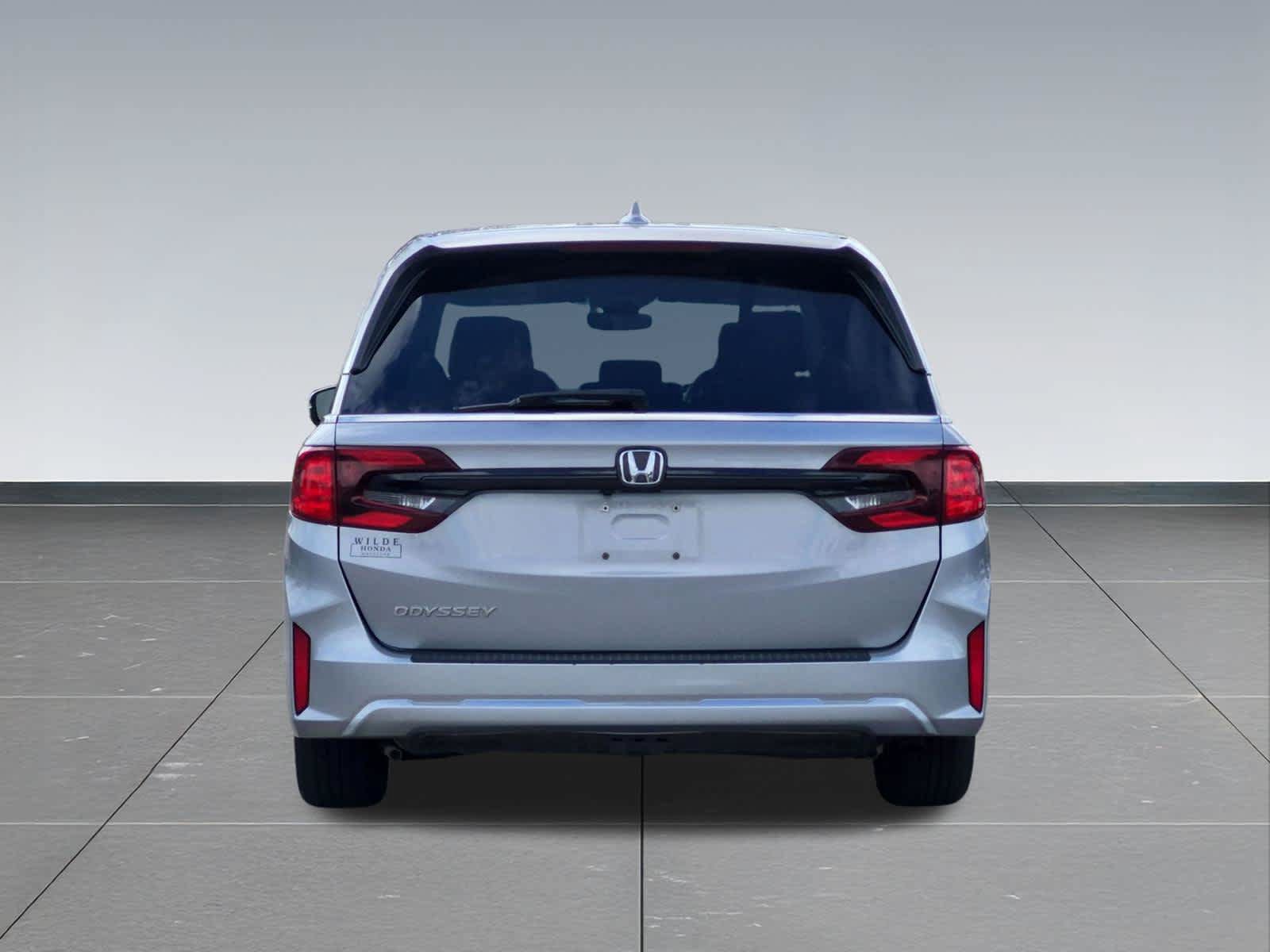 Certified 2025 Honda Odyssey EX-L image 4