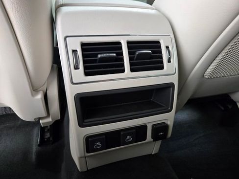 New 2026 Jaguar F-PACE R-Dynamic S image 13