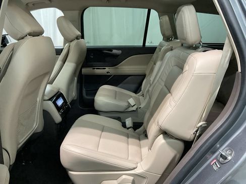 Used 2022 Lincoln Aviator Reserve w/ Equipment Group 201A AWD/4WD image 21