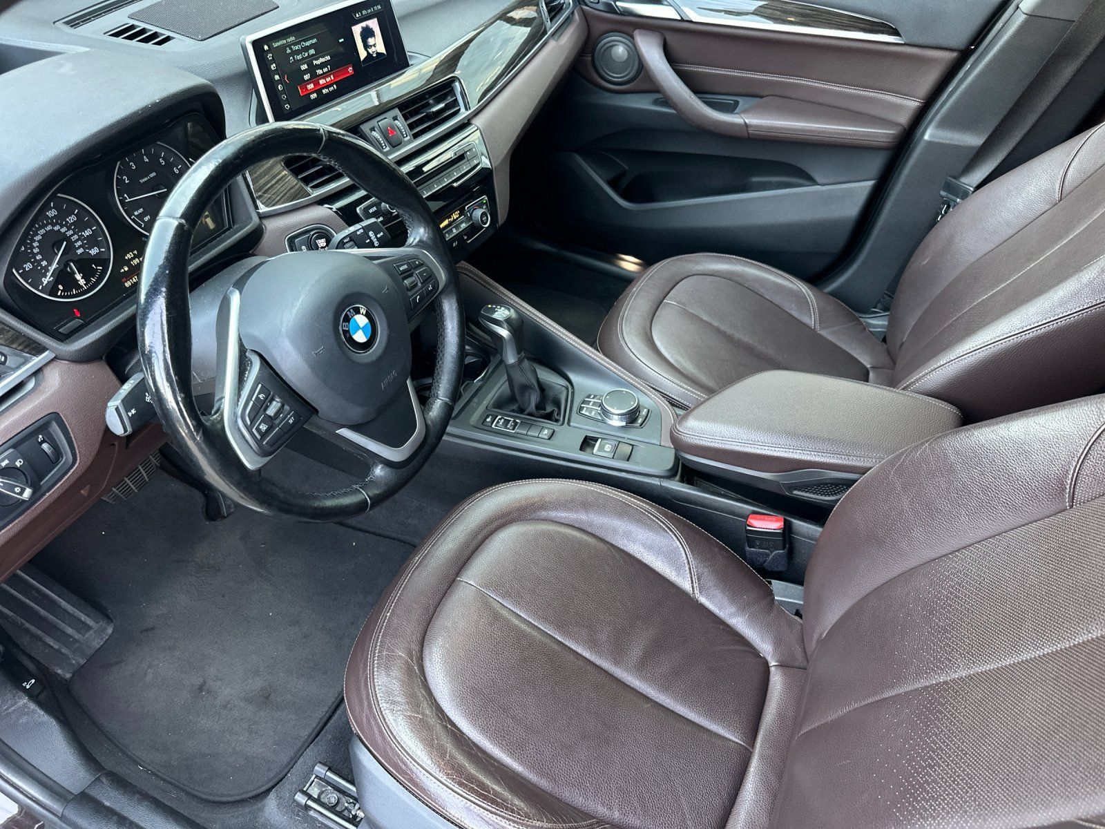 Used 2018 BMW X1 xDrive28i AWD/4WD image 9