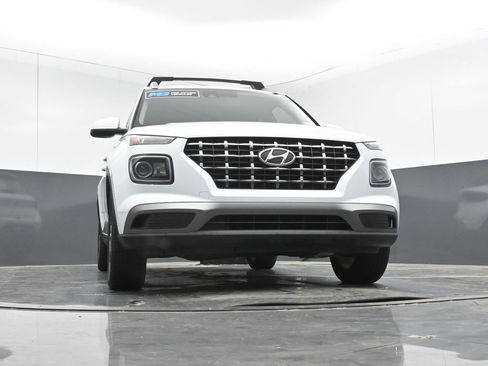 Used 2021 Hyundai Venue SEL w/ Cargo Package image 46