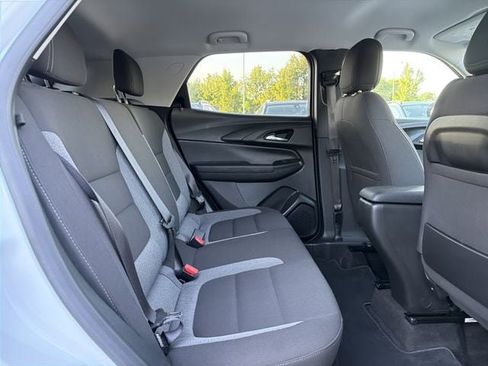 Used 2023 Chevrolet TrailBlazer LT FWD image 15