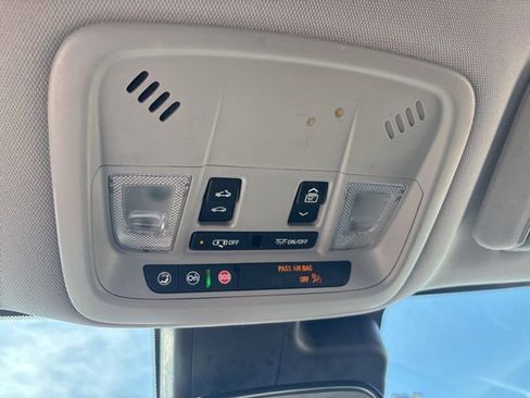 Used 2023 Chevrolet Malibu LT image 35