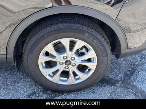 Used 2025 Ford Escape Active w/ Tech Pack #1 FWD image 19